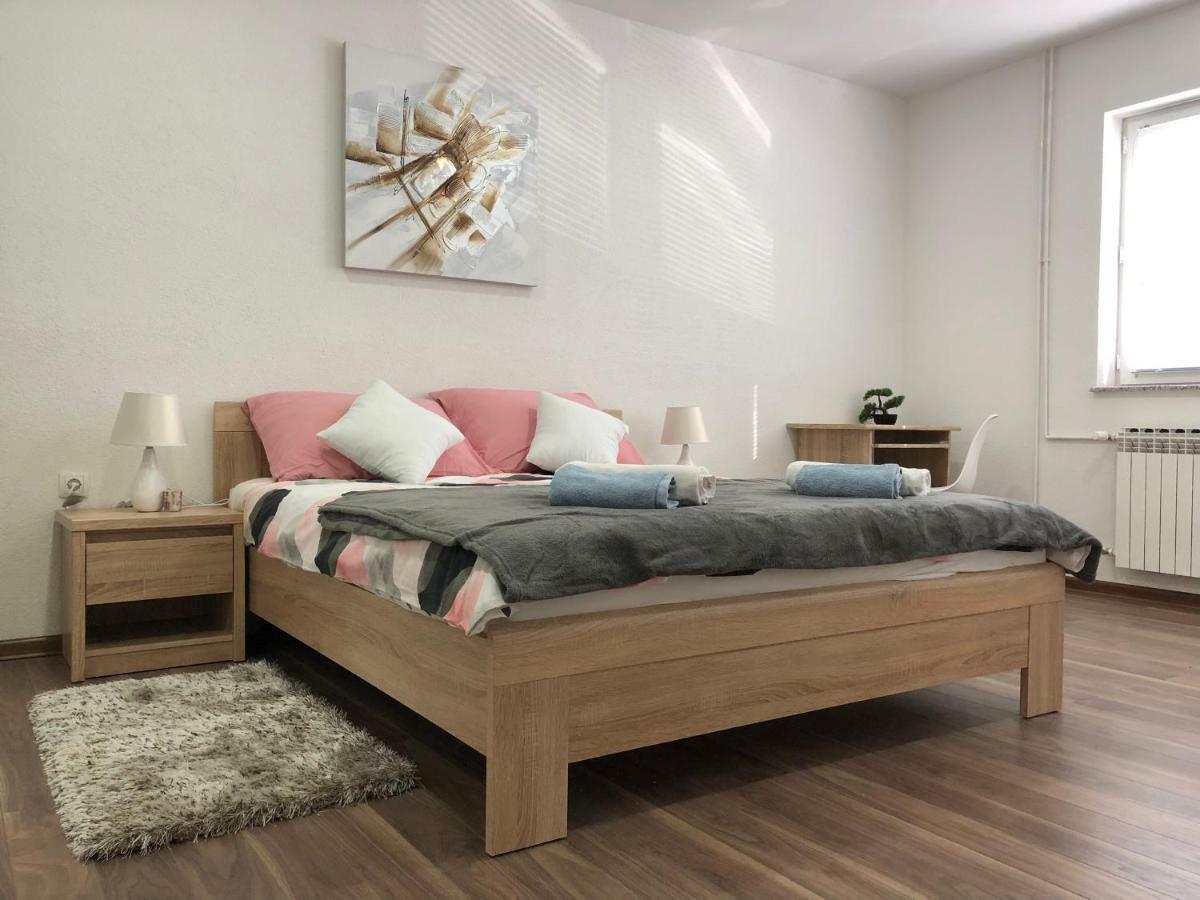 Apartman Danijela Otočac Eksteriør billede