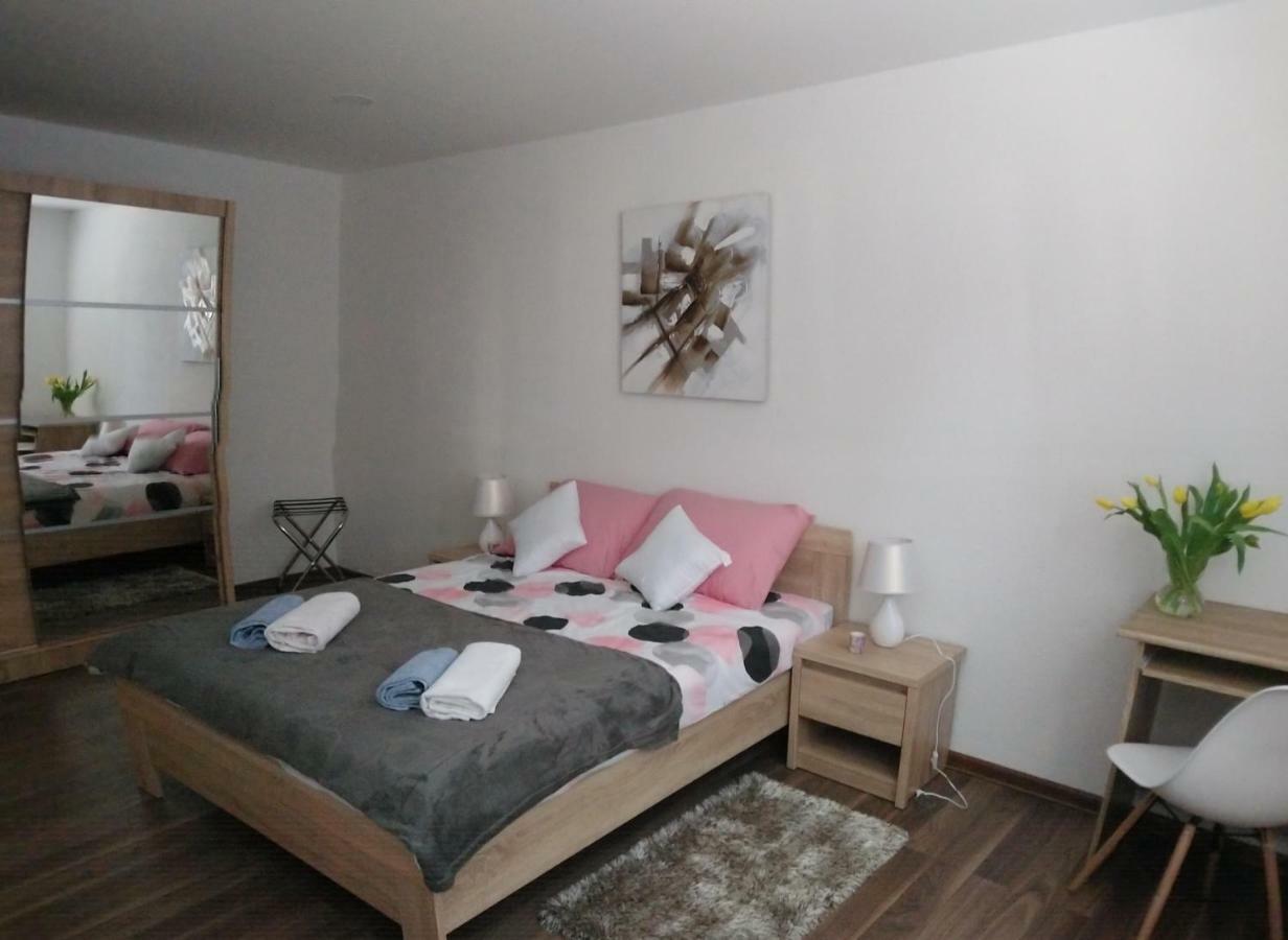 Apartman Danijela Otočac Eksteriør billede